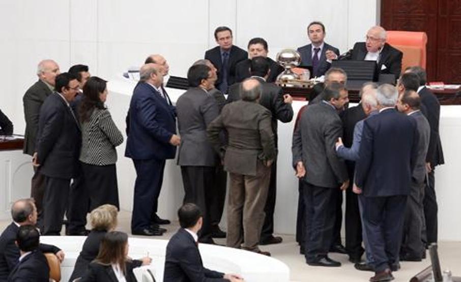 Meclis karıştı