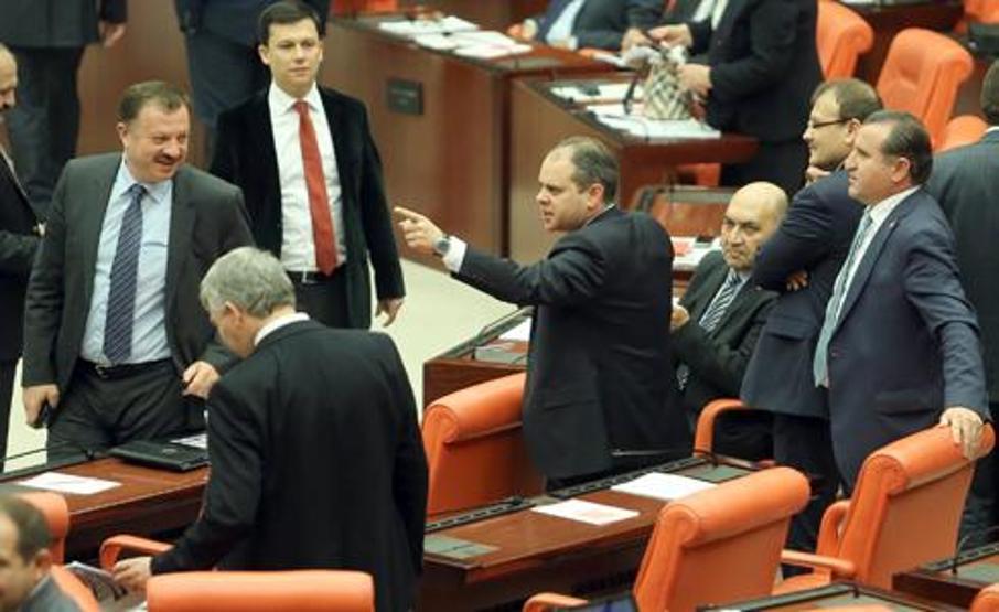 Meclis karıştı
