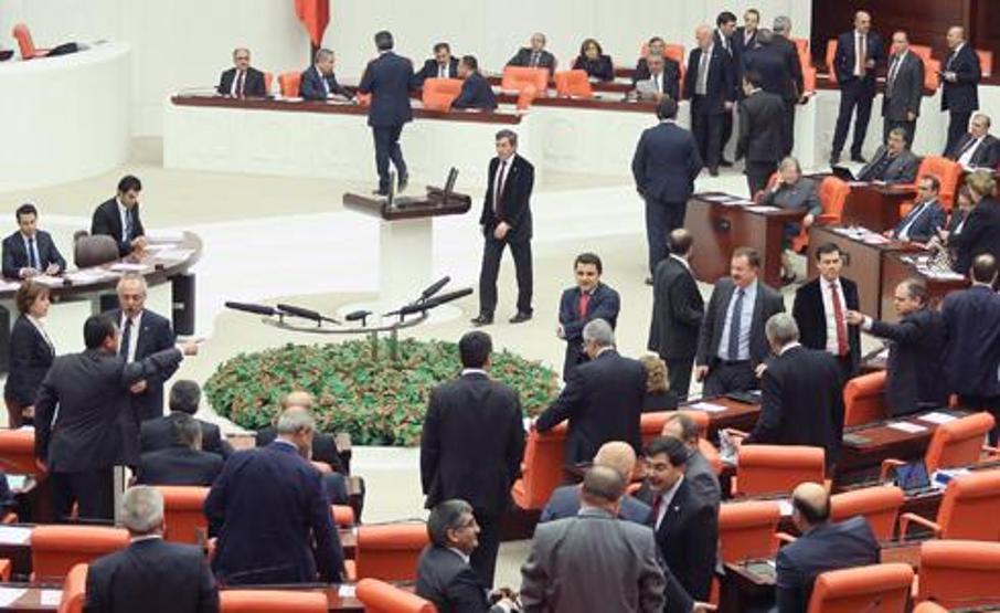 Meclis karıştı