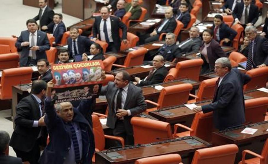 Meclis karıştı