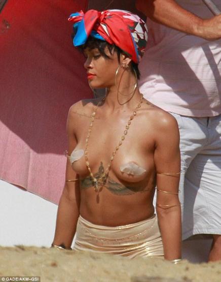 Rihanna nefes kesti