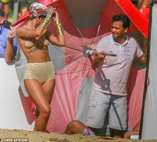 Rihanna nefes kesti