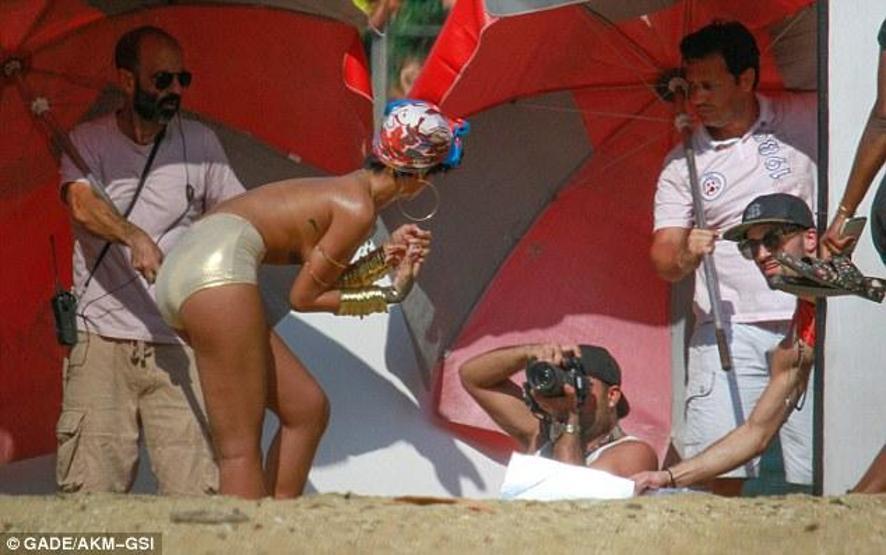 Rihanna nefes kesti