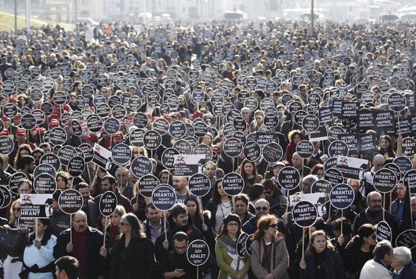 On binler Hrant Dink için yürüdü
