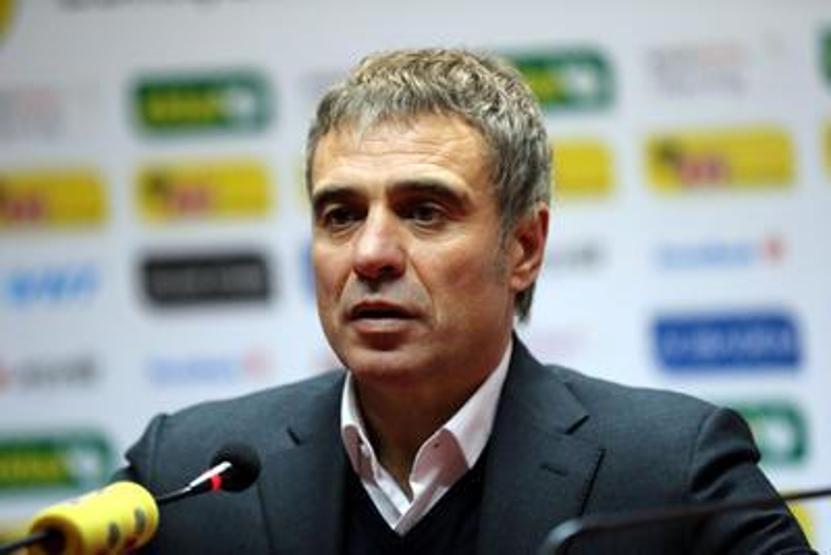 Ersun Yanal kimdir