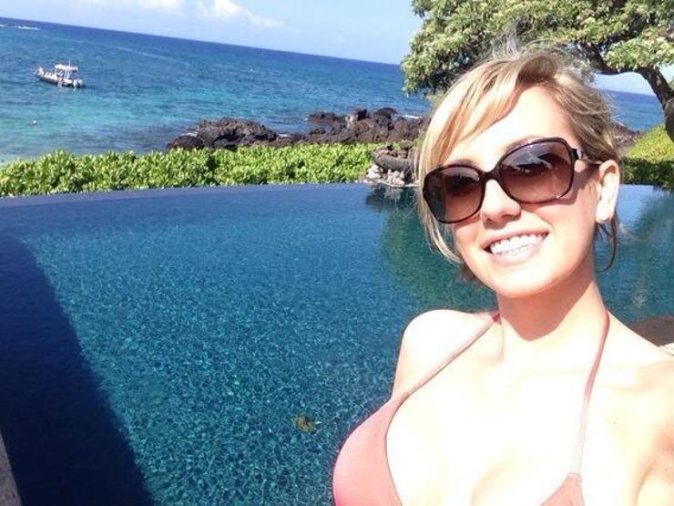 Porno yıldızı Brett Rossi Charlie Sheen ile evleniyor