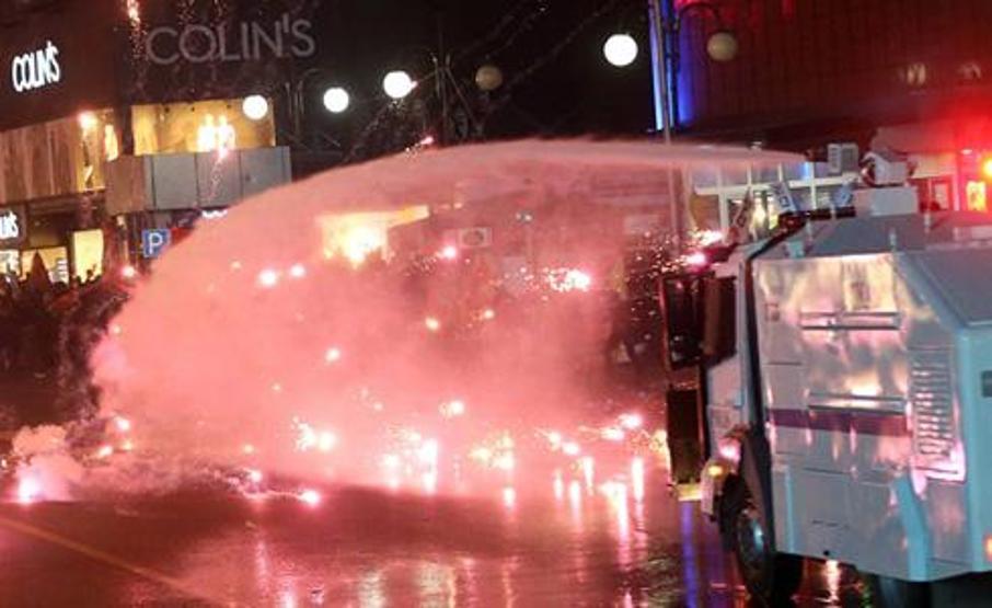 Ankarada polis dershaneyi suladı