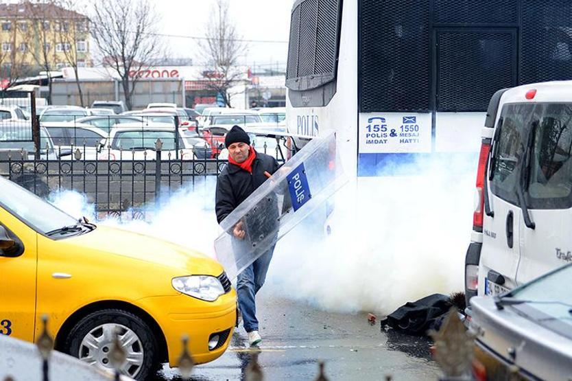 Berkin Elvan için toplananlara polis müdahalesi