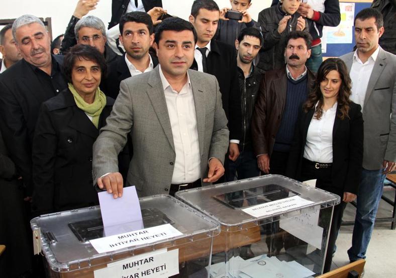 Liderler sandık başında