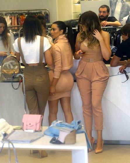 Kardashian alışverişte