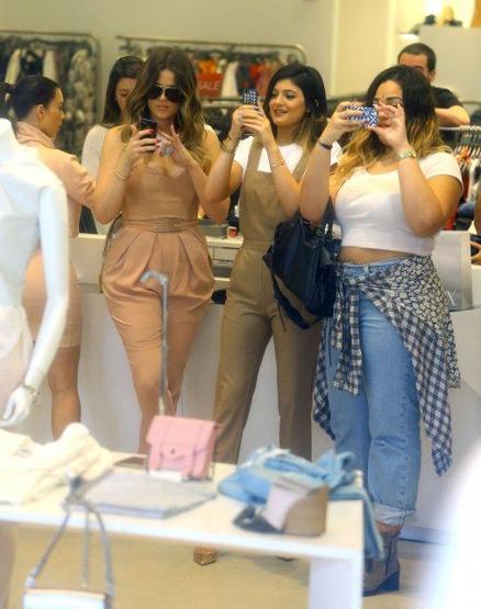 Kardashian alışverişte