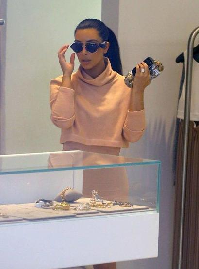 Kardashian alışverişte