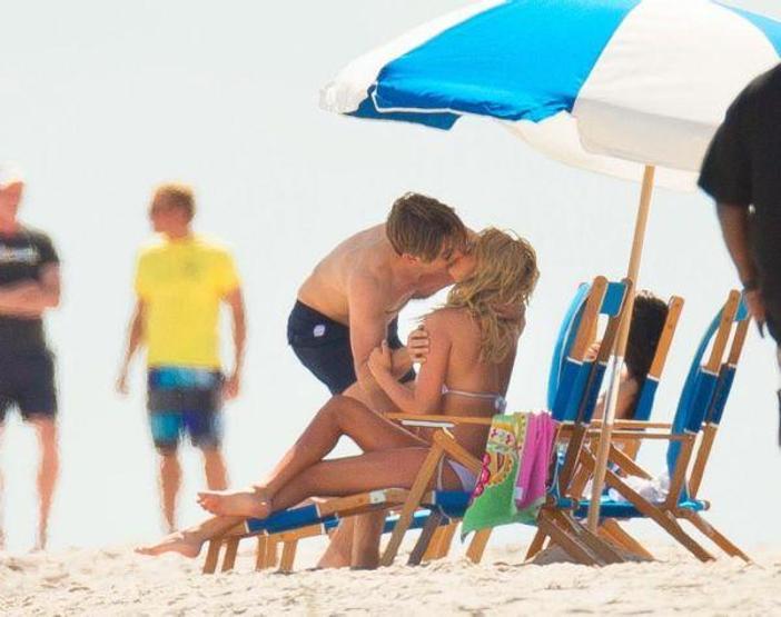 Kate Upton göğüslerinden memnun değil