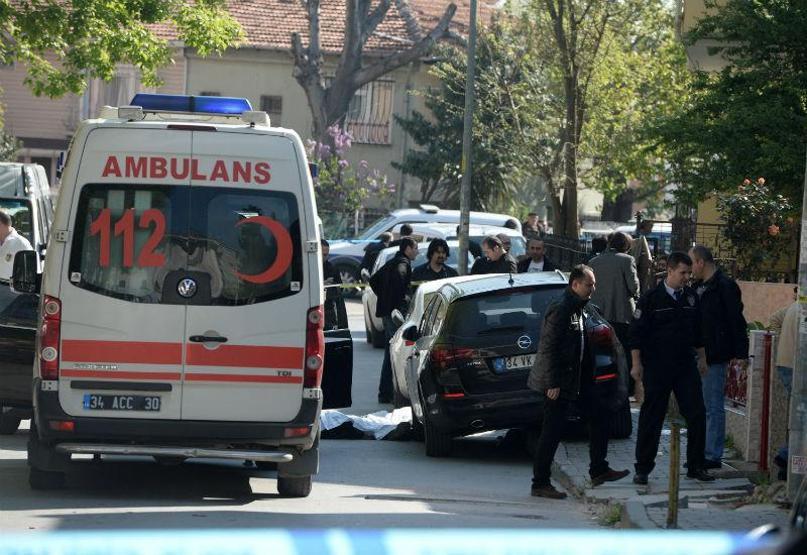 Eski vekilin aracına silahlı saldırı