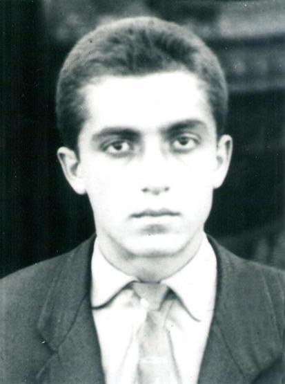 Başbakan ve Bakanların çocukluk fotoğrafları...