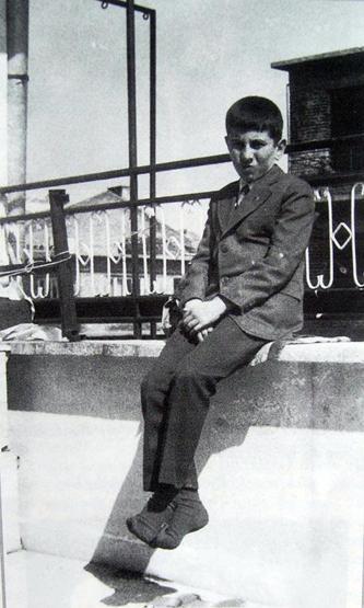 Başbakan ve Bakanların çocukluk fotoğrafları...