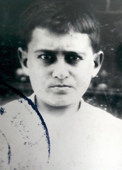 Başbakan ve Bakanların çocukluk fotoğrafları...