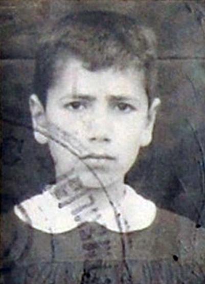 Başbakan ve Bakanların çocukluk fotoğrafları...