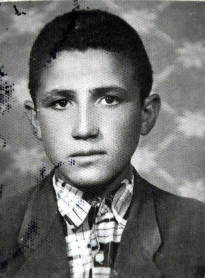 Başbakan ve Bakanların çocukluk fotoğrafları...