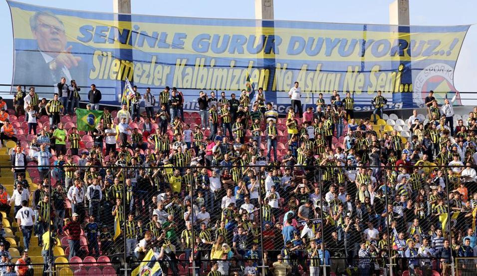 Akhisar Belediyespordan Fenerbahçeye jest