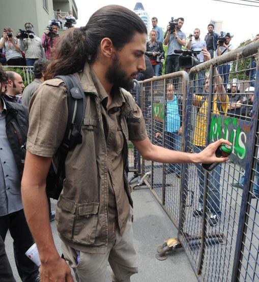 Soma Holding önünde protesto