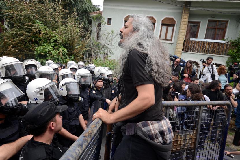 Soma Holding önünde protesto
