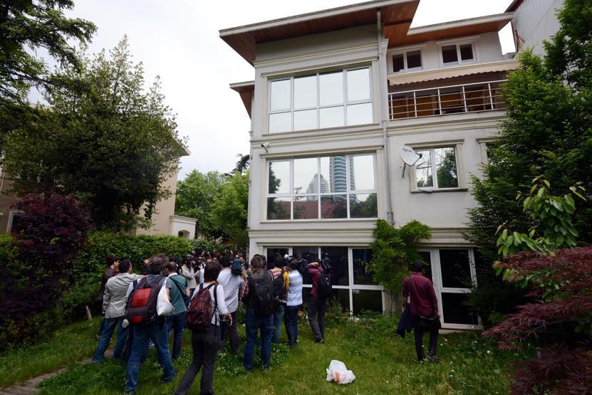 Soma Holding önünde protesto