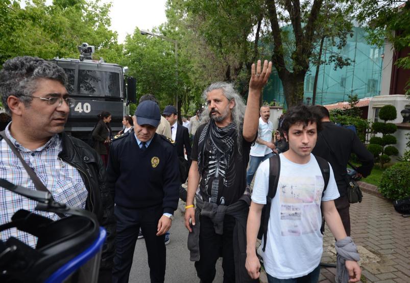 Soma Holding önünde protesto