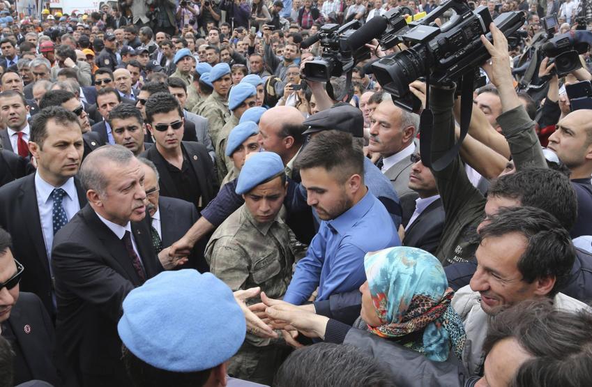 Başbakan Erdoğana Somada protesto