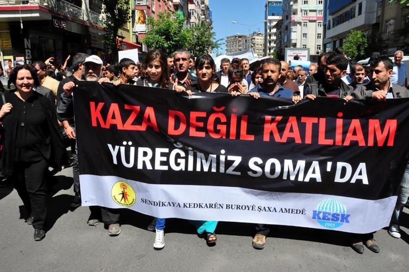 Diyarbakırda binlerce kişi Soma için yürüdü