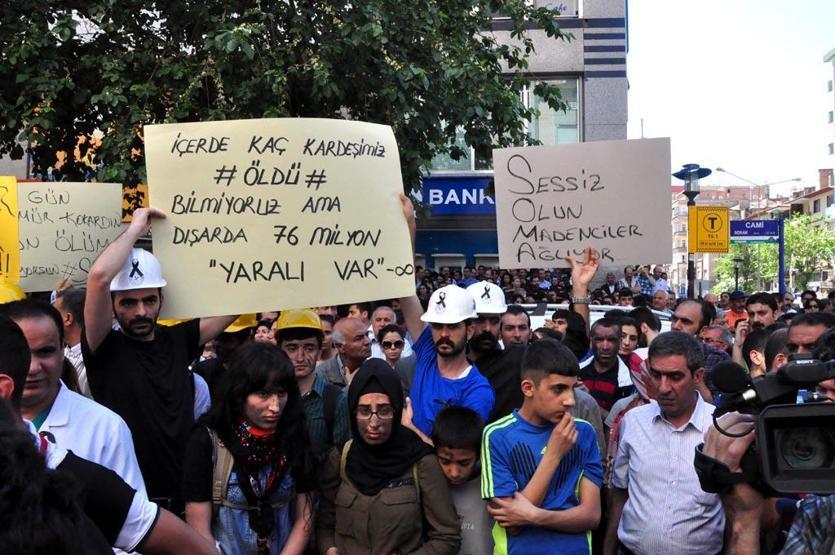 Diyarbakırda binlerce kişi Soma için yürüdü