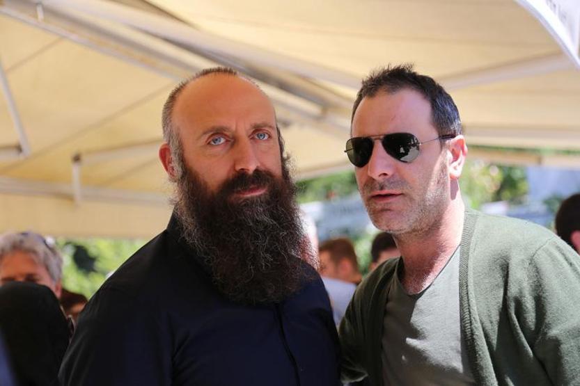 Halit Ergençin annesi son yolculuğuna uğurlandı