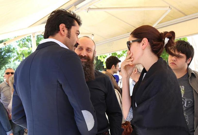 Halit Ergençin annesi son yolculuğuna uğurlandı