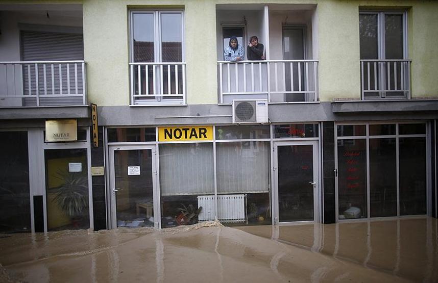Bosna Hersek ve Sırbistanı sel vurdu