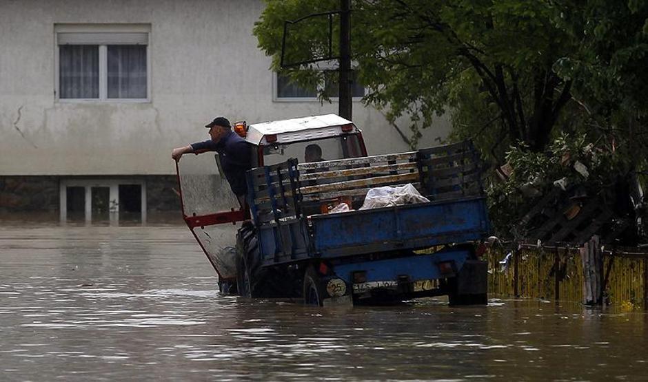 Bosna Hersek ve Sırbistanı sel vurdu
