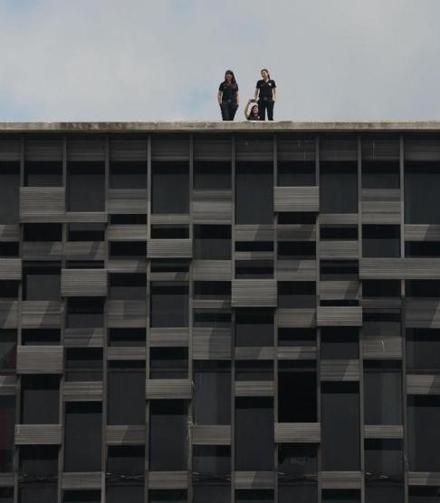 Kadın polislerden Taksim selfiesi