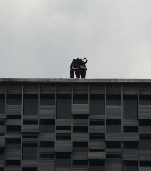 Kadın polislerden Taksim selfiesi