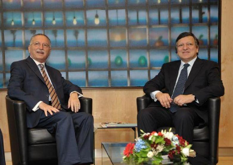 Ekmeleddin İhsanoğlunun albümünden...