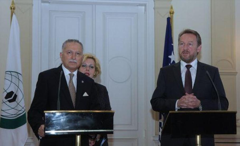 Ekmeleddin İhsanoğlunun albümünden...
