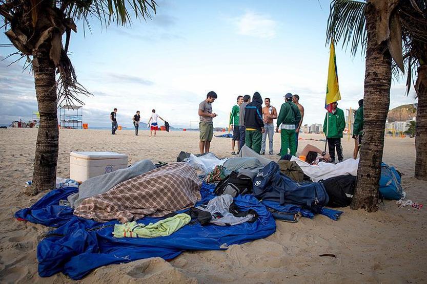 Copacabana Plajı yatakhaneye döndü