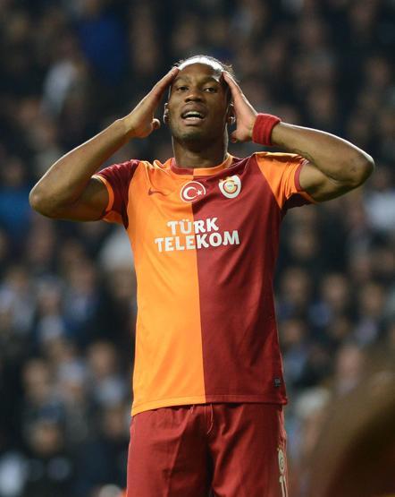 Aslan bu kez boyun eğdi