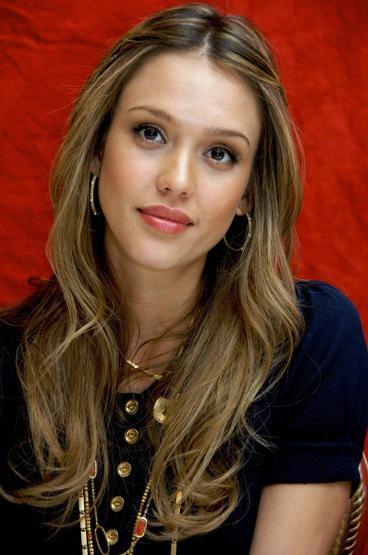 Jessica Alba İstanbula hayran kaldı