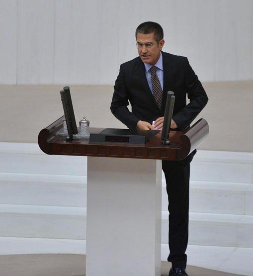 Mecliste torba yasa kitaplı kavga