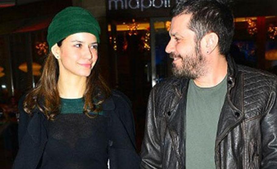 Beren Saat kararsız kaldı