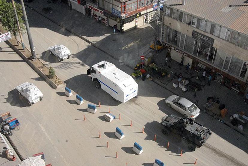 Uzman çavuş vuruldu, Yüksekova karıştı