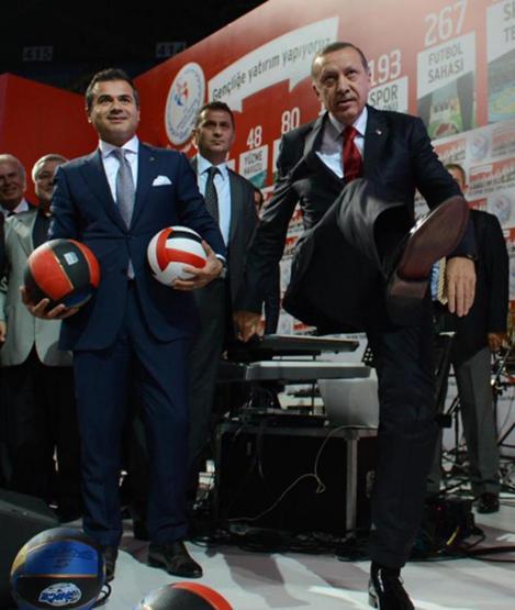 Erdoğan yeşil sahalara dönüyor