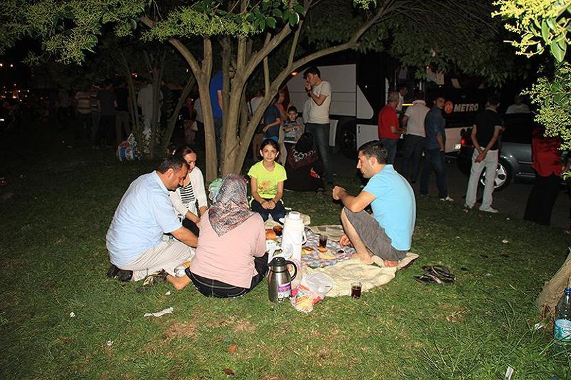 TEM otoyolunda sahur yaptılar