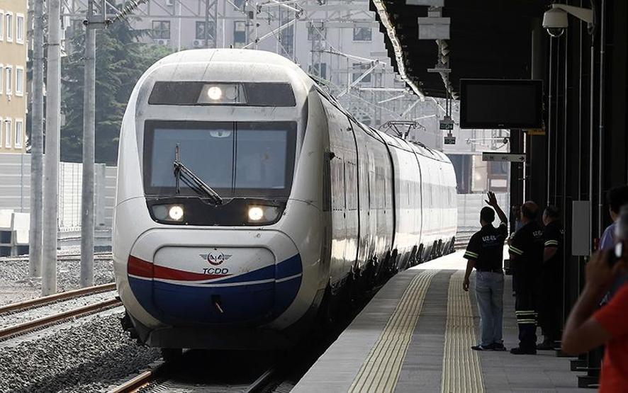 Ankara - İstanbul YHT hattı seferlerine başladı