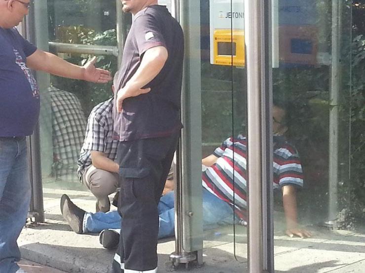İETT otobüs durağına daldı