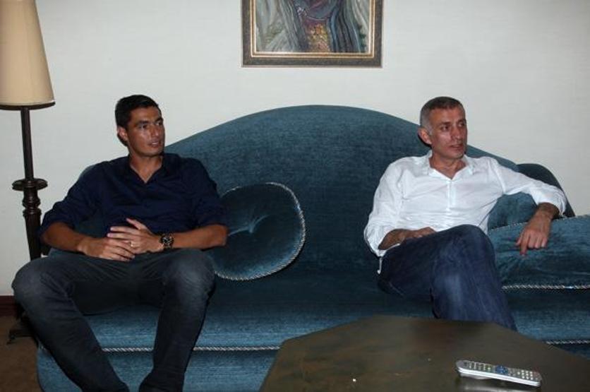 Oscar Cardozo resmi imzayı attı